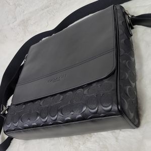 NEW!!!! Coach Unisex Designer Laptop Messenger BAG Briefcase.  11” x 11” x 3”